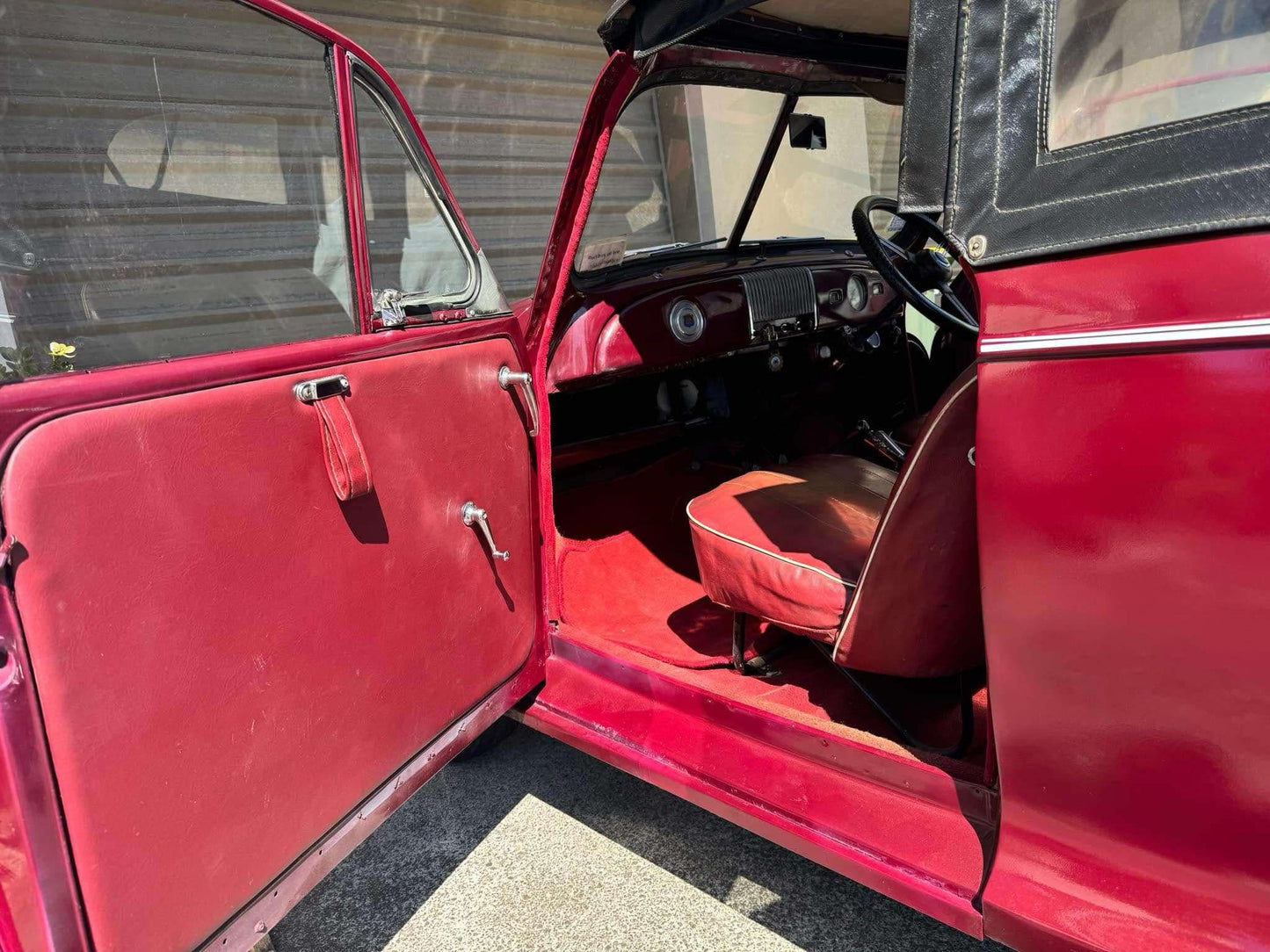 1950 Morris Minor Convertible - Mirium